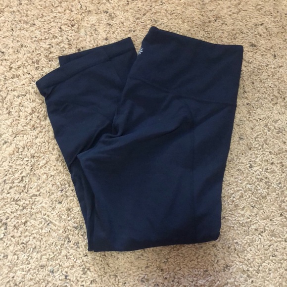 Athleta Pants - Athleta baby blue cropped spandex